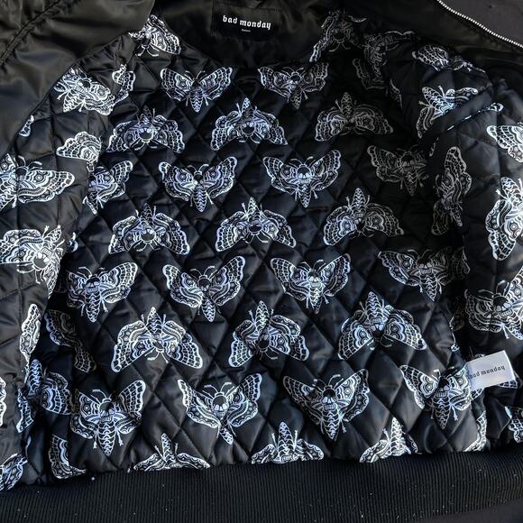 Bad Monday Bomber Jacket Mens Small Black Quilted Skull Moth Embroidered Zip - Picture 4 of 11
